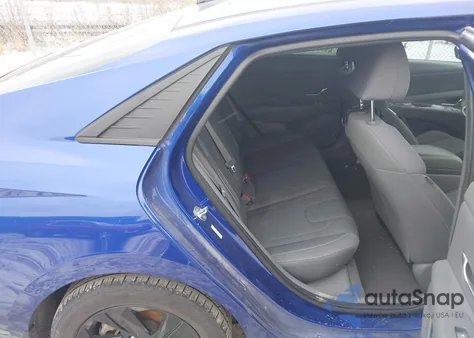 2023 Hyundai Elantra Sel z USA, uszkodzony, nr VIN KMHLM4AG3PU494678